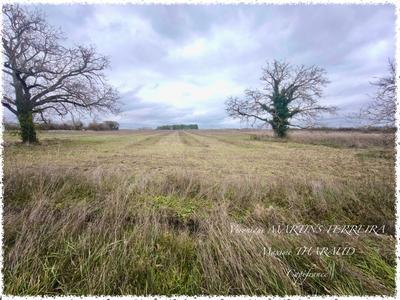 Terrain constructible - 760 m²