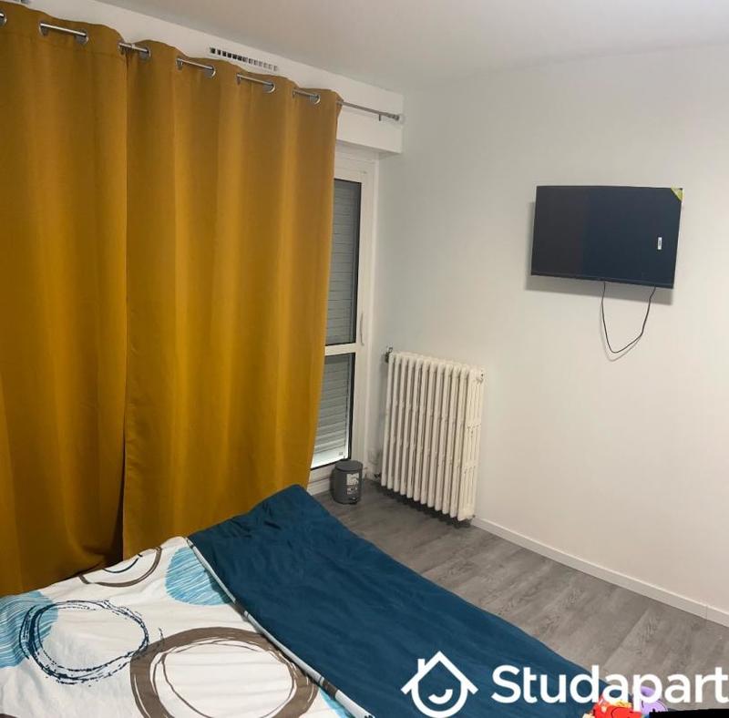 Chambre - 11 m² - 1 pièce