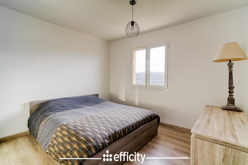 Maison - 118 m² - 5 pièces