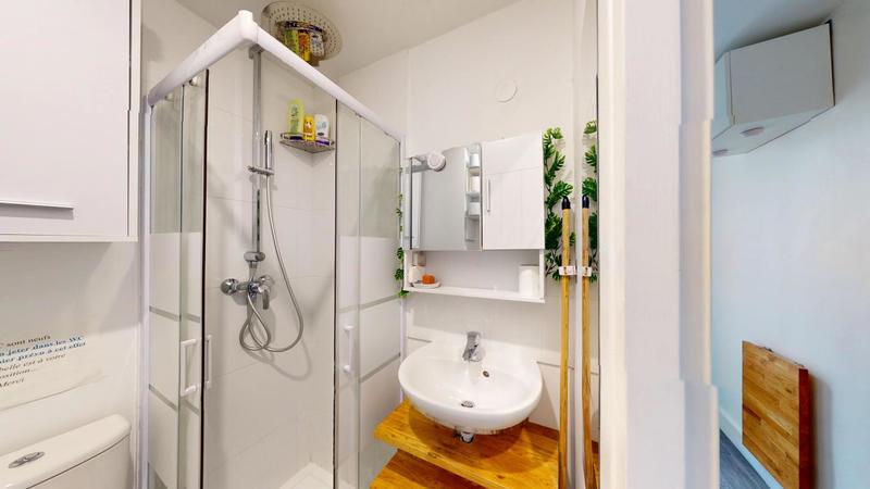 Studio - 15 m² - 1 pièce