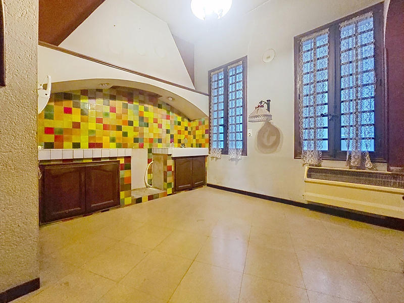 Immeuble - 8 pièces