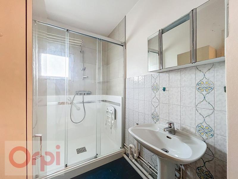 Appartement - 101 m² - 4 pièces