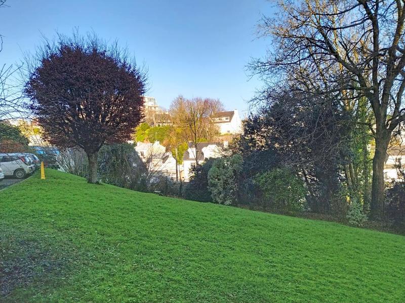 Appartement - 90 m² - 5 pièces