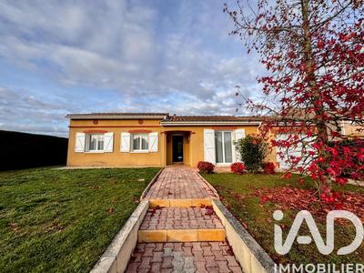 Maison - 98 m² - 4 pièces