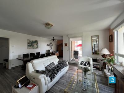 Appartement - 100 m² - 4 pièces