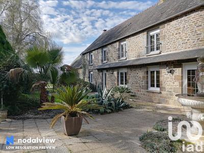 Maison - 189 m² - 11 pièces