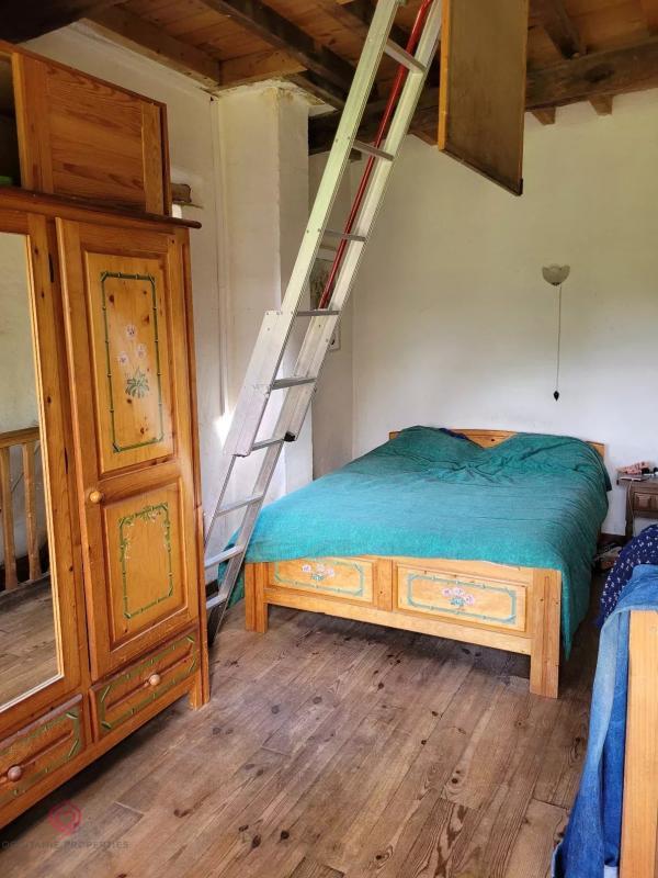 Maison - 96 m² - 6 pièces