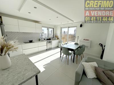 Appartement - 99 m² - 4 pièces