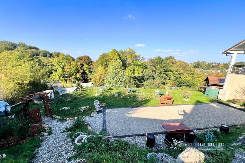 Maison traditionnelle - 155 m² - 6 pièces