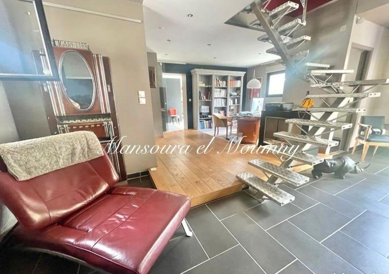 Maison - 160 m² - 5 pièces