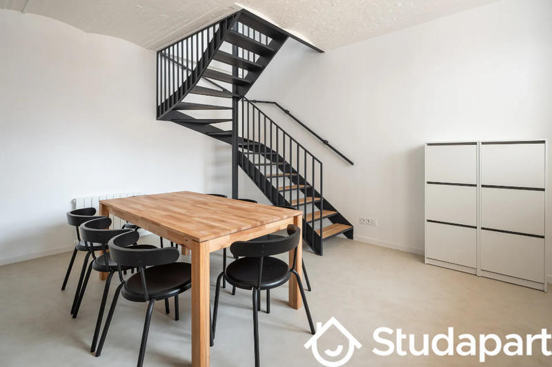 Chambre - 13 m² - 1 pièce