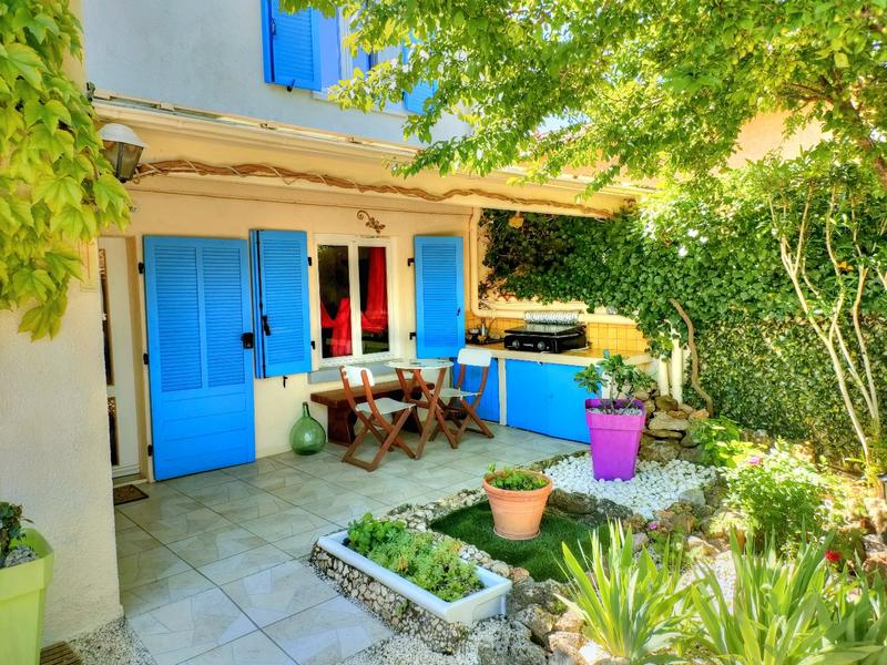 Maison - 95 m² - 5 pièces