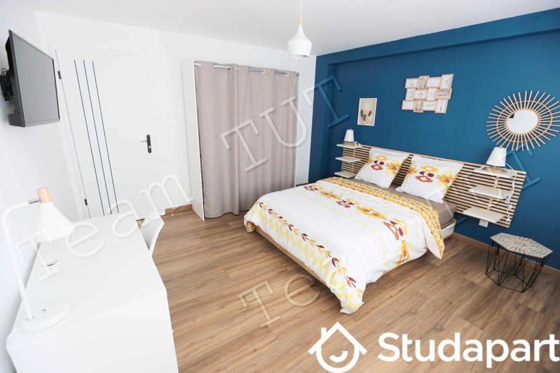 Chambre - 13 m² - 1 pièce