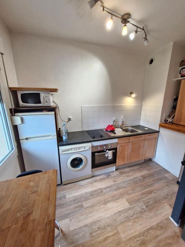 Studio - 30 m² - 1 pièce