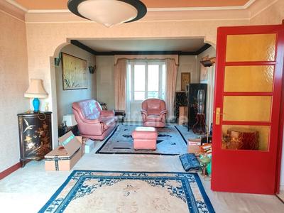 Maison - 246 m² - 6 pièces