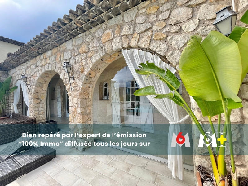 Maison - 345 m² - 9 pièces