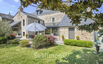 Maison - 231 m² - 9 pièces