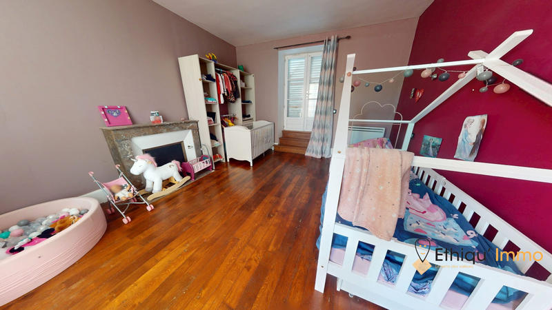 Maison ancienne - 200 m² - 5 pièces