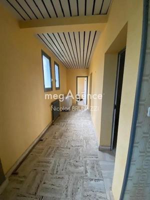 Propriété - 264 m² - 11 pièces