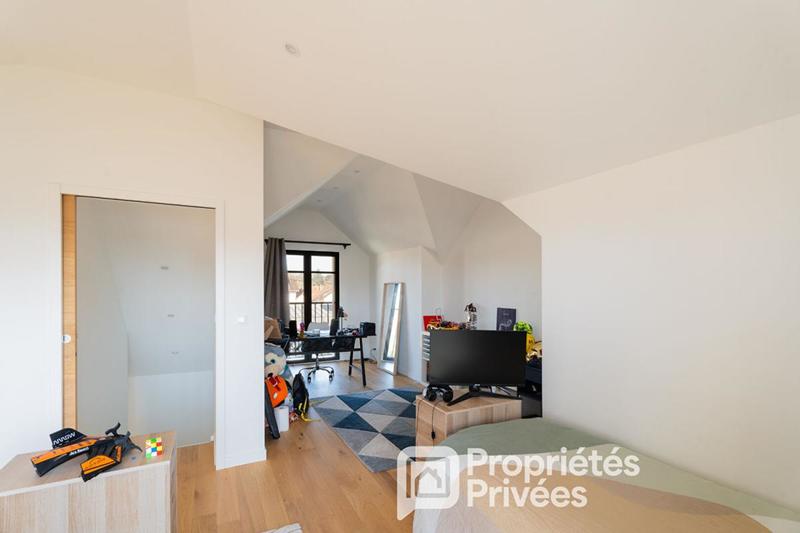 Maison - 187 m² - 8 pièces
