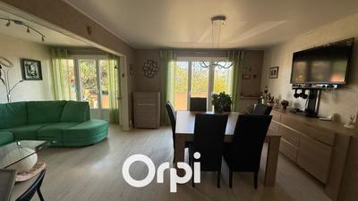 Appartement - 75 m² - 4 pièces