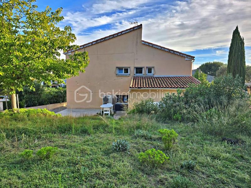 Propriété - 135 m² - 5 pièces