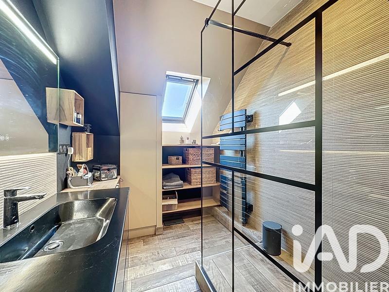 Maison - 99 m² - 4 pièces