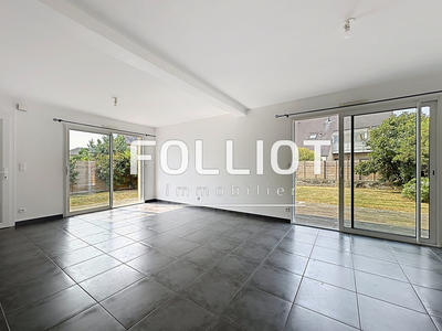 Maison - 104 m² - 5 pièces