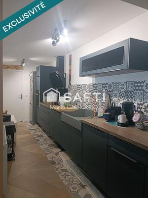 Maison - 137 m² - 6 pièces