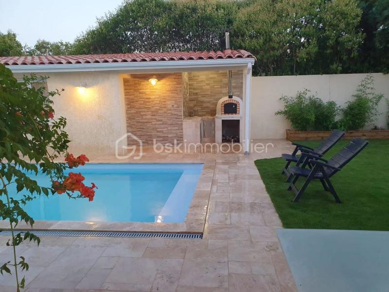 Maison traditionnelle - 155 m² - 6 pièces