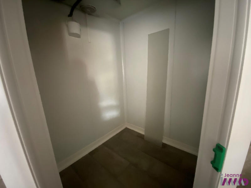 Local commercial - 110 m²