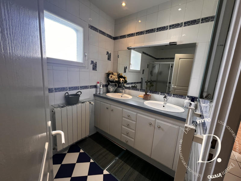 Maison - 142 m² - 6 pièces