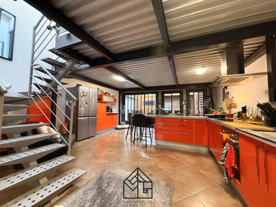 Maison - 140 m² - 4 pièces