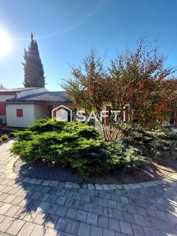 Maison - 215 m² - 6 pièces