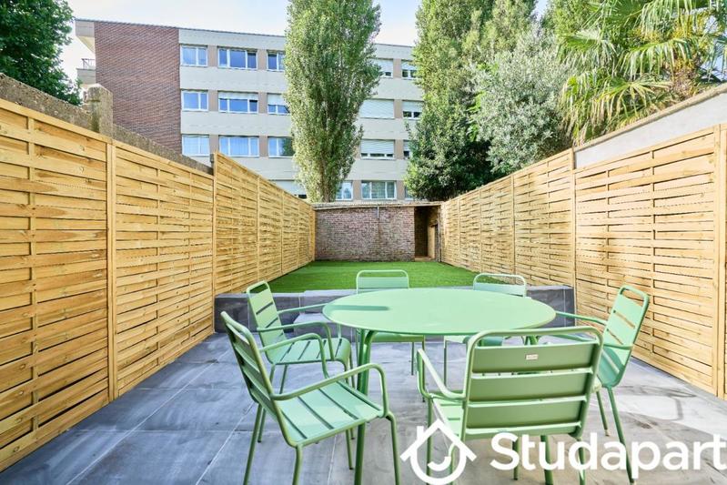 Chambre - 10 m² - 1 pièce