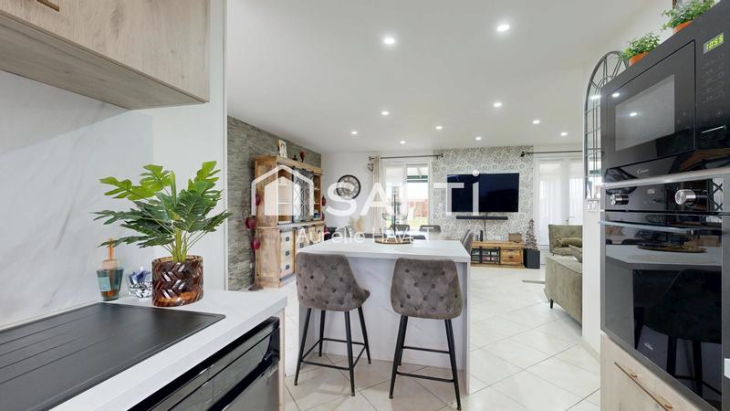 Maison - 97 m² - 5 pièces