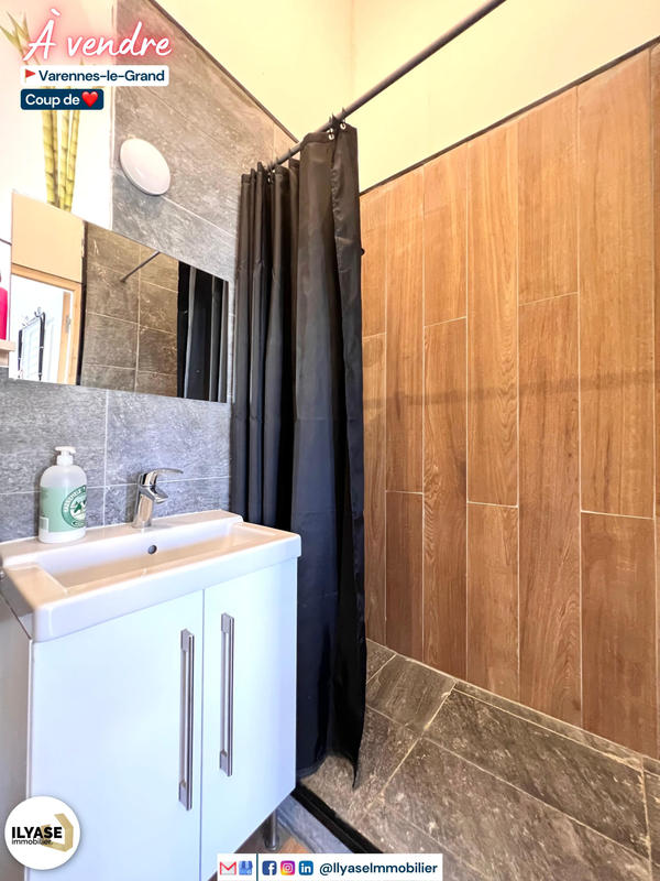 Maison - 209 m² - 8 pièces