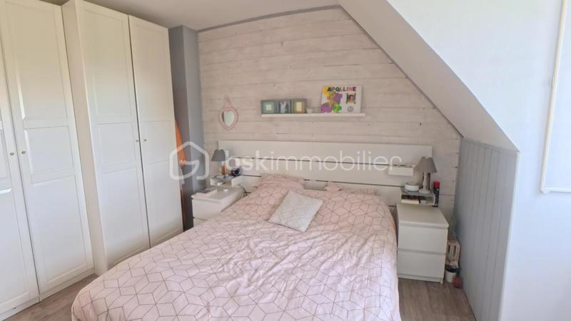 Maison traditionnelle - 165 m² - 5 pièces