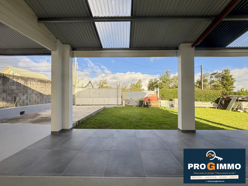 Maison traditionnelle - 90 m² - 4 pièces