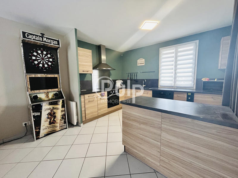 Pavillon - 85 m² - 6 pièces