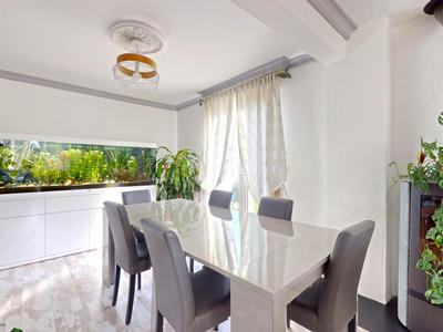 Viager - Maison - 170 m² - 8 pièces