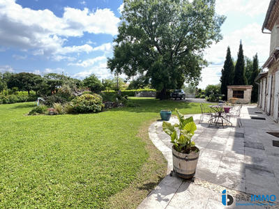 Maison - 248 m² - 7 pièces