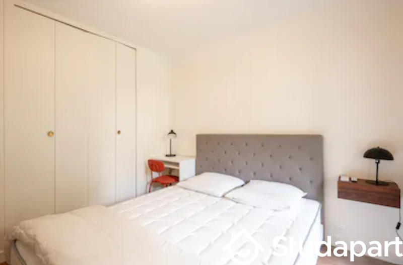 Chambre - 12 m² - 1 pièce