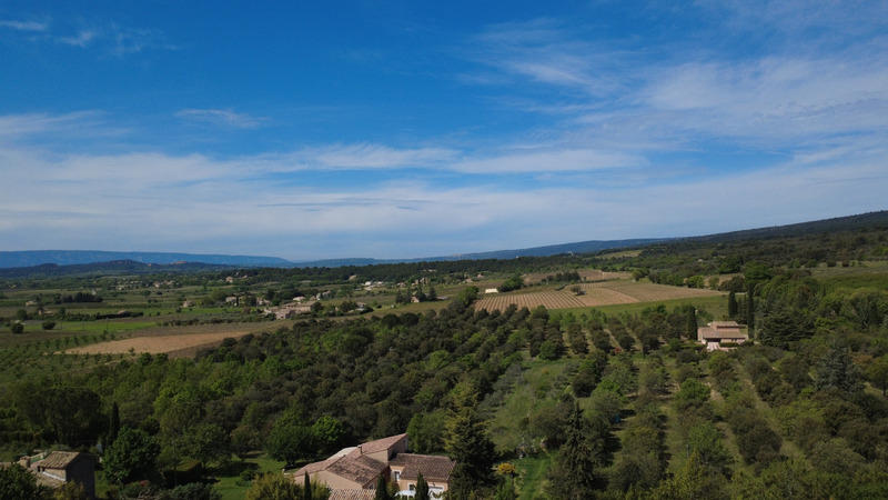 Terrain constructible - 2 500 m²