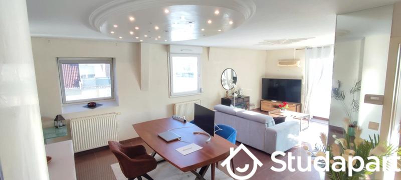 Appartement - 70 m² - 2 pièces