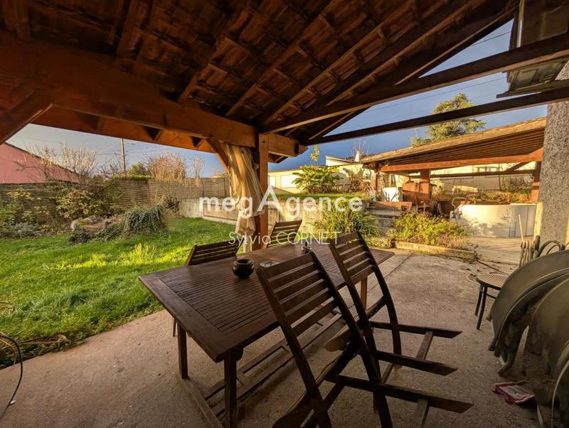 Maison traditionnelle - 118 m² - 4 pièces