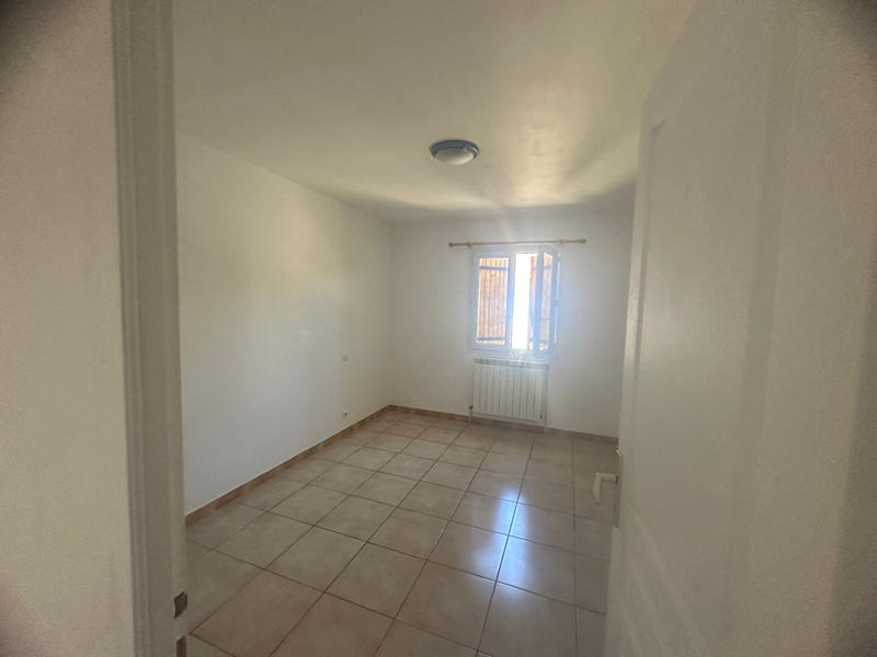 Villa - 90 m² - 4 pièces