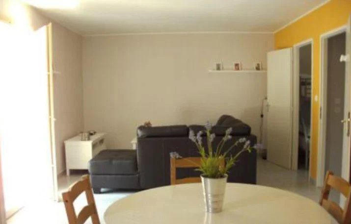 Maison - 185 m² - 11 pièces