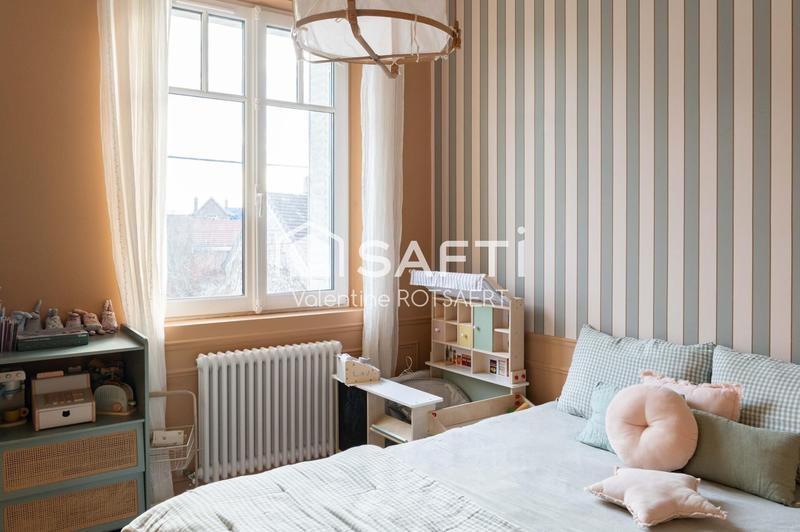 Maison de maîtres - 225 m² - 8 pièces