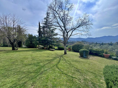 Maison - 364 m² - 11 pièces